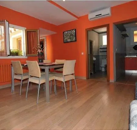 Apartamento C Real,9- 2 *